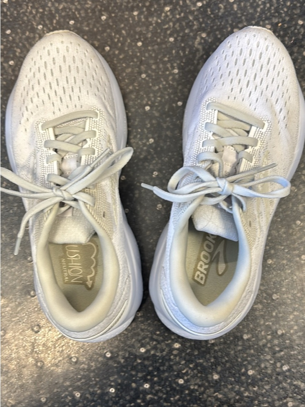 Brooks Ghost 16 Women's White Cushioned Running Sneakers